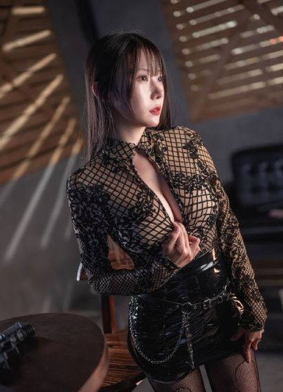 娇妻裸体交换俱乐部61_超清高清在线观看