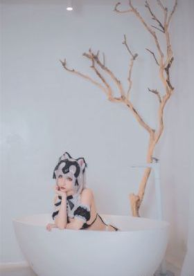 伊人久久婷婷丁香六月综合基地_4K高清完整版播放